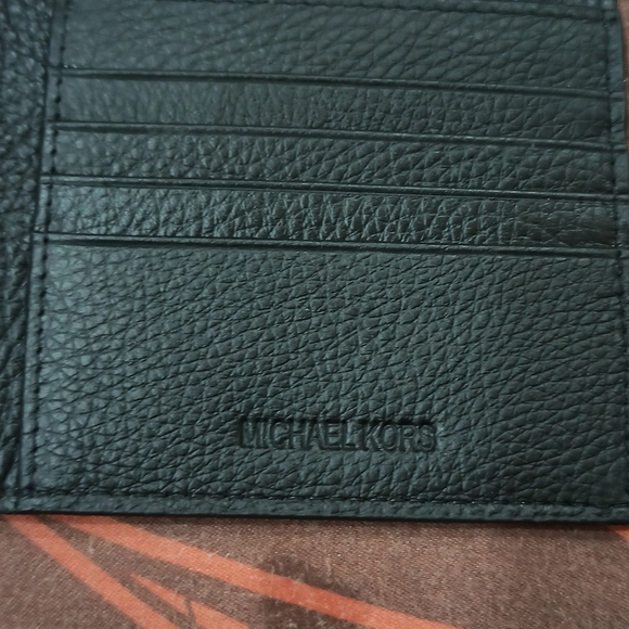 Michael Kors - Picture 4 of 5